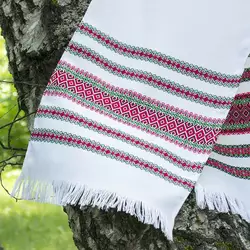 Рушник вишитий зелена нитка під коровай 135 см Рушник вишитий зелена нитка під коровай 135 см