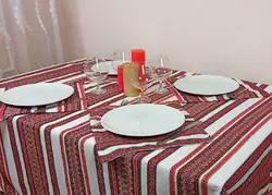 Святкова ткана скатертина з орнаментом + 6 серветок, 115х145 см, Червоний Святкова ткана скатертина з орнаментом + 6 серветок, 115х145 см, Червоний